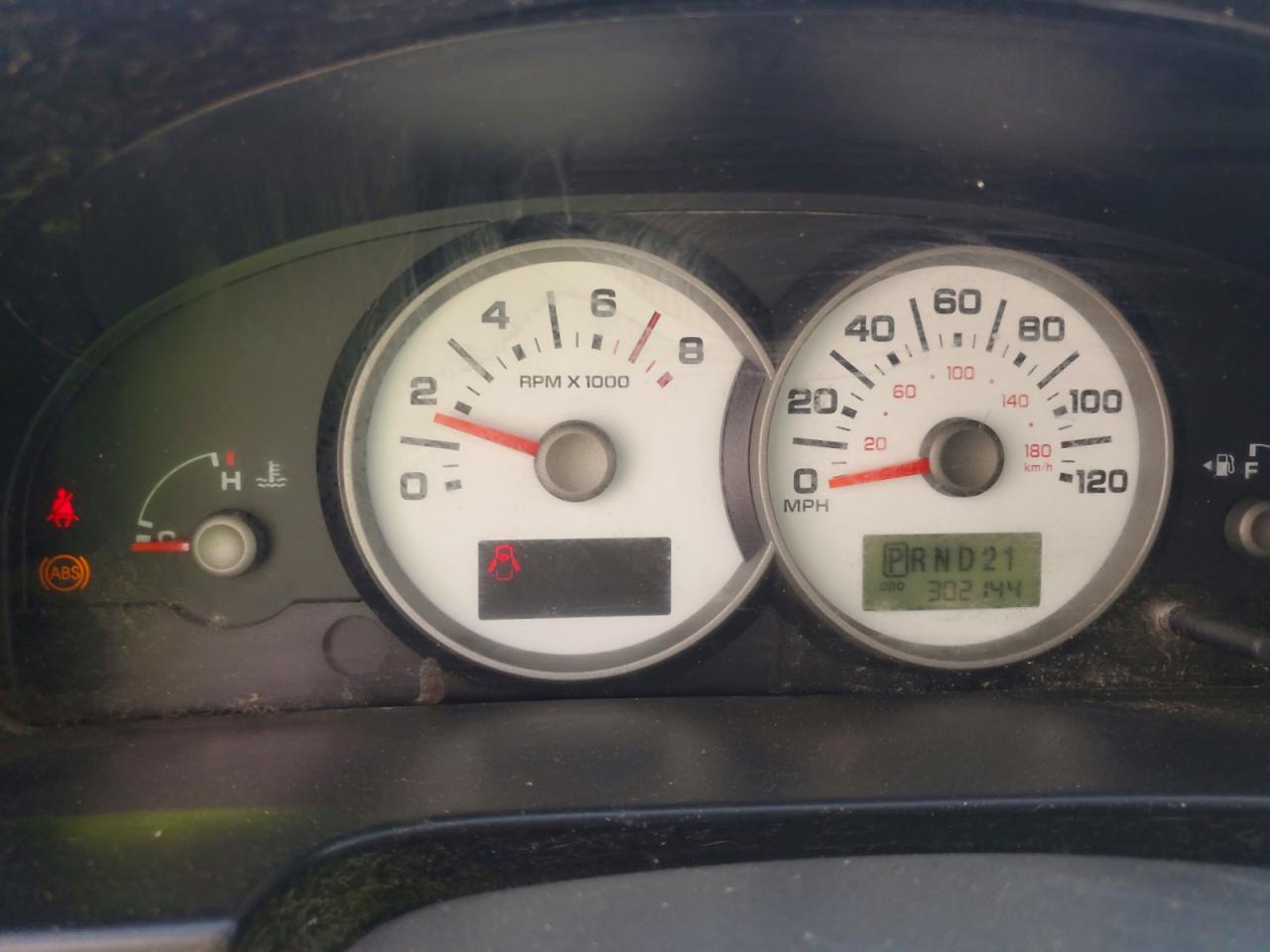 2005 FORD ESCAPE XLT photo 17