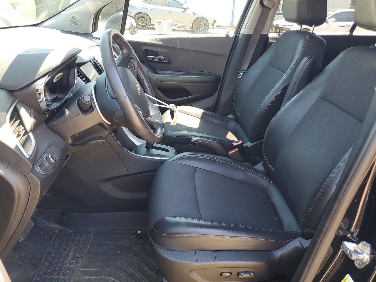 2022 CHEVROLET TRAX 1LT photo 13
