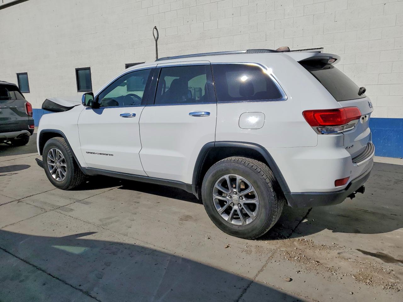2016 JEEP GRAND CHEROKEE LIMITED photo 4