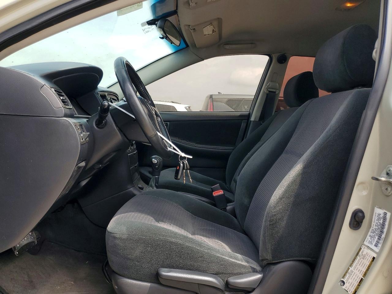 2006 TOYOTA COROLLA S photo 13