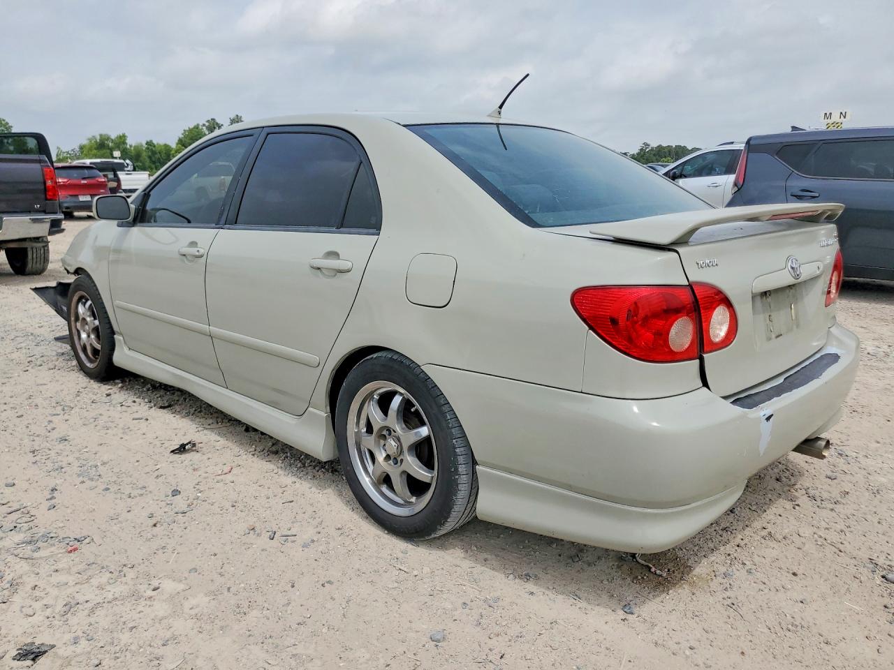2006 TOYOTA COROLLA S photo 3
