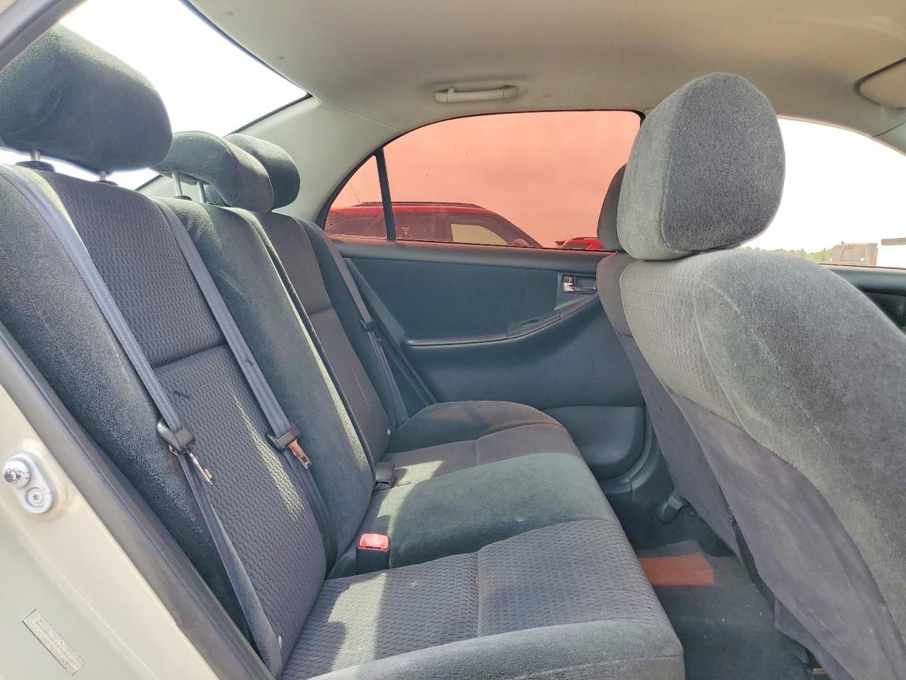 2006 TOYOTA COROLLA S photo 19