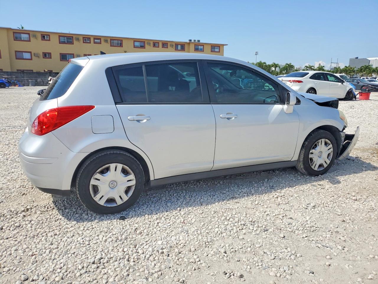 2012 NISSAN VERSA 1.8 S photo 3