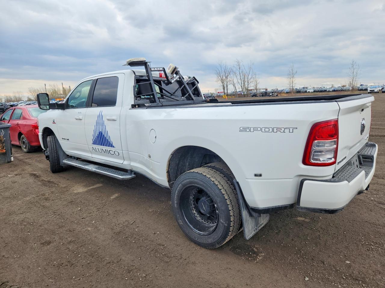 2019 RAM 3500 BIG HORN photo 3