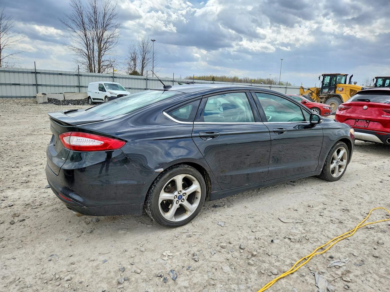 2014 FORD FUSION SE photo 7