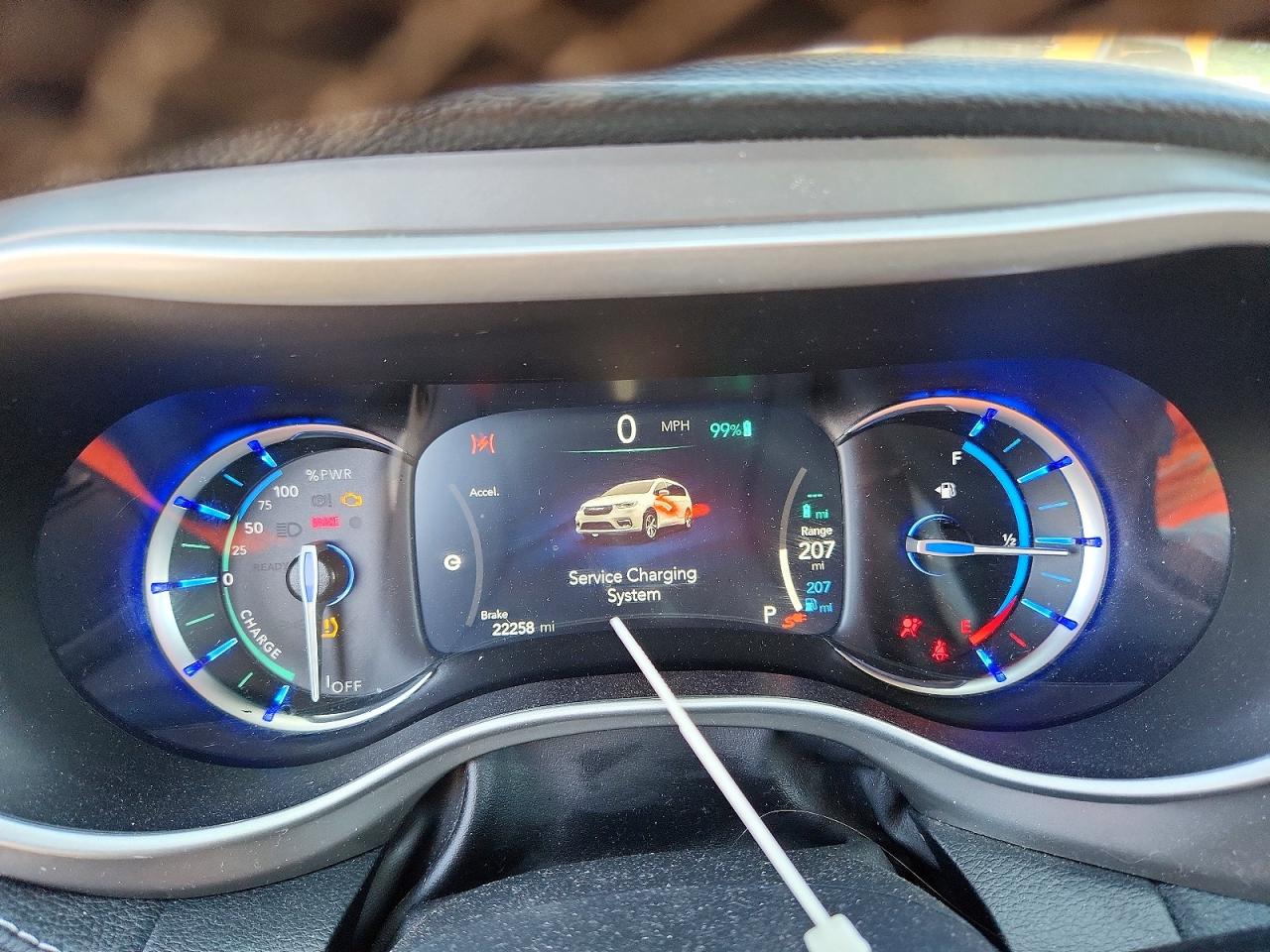 2025 CHRYSLER PACIFICA HYBRID SELECT photo 9