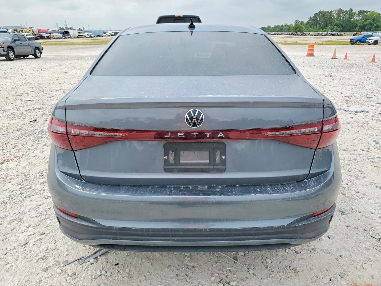 2025 VOLKSWAGEN JETTA SPORT photo 11