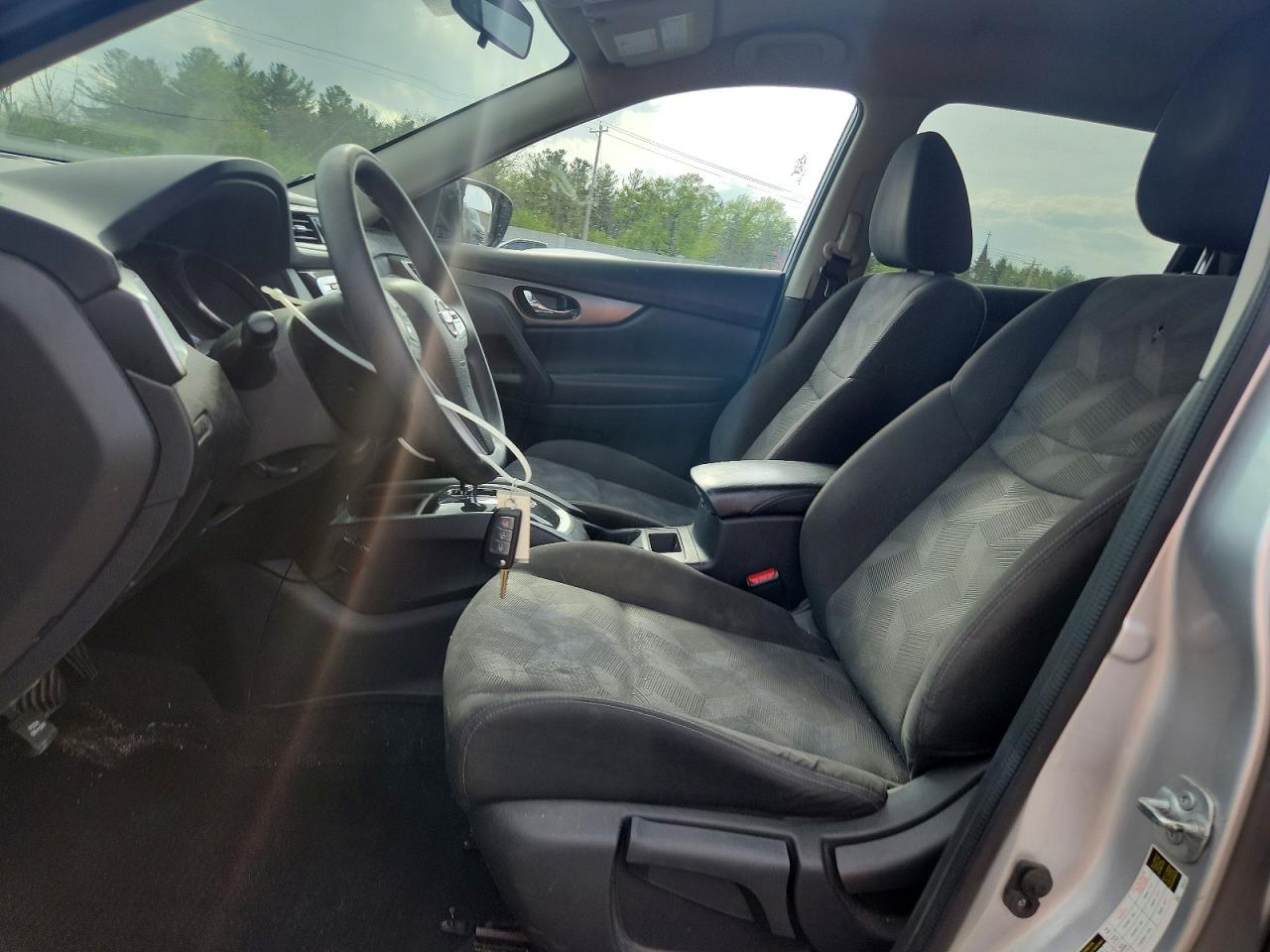 2016 NISSAN ROGUE S photo 13