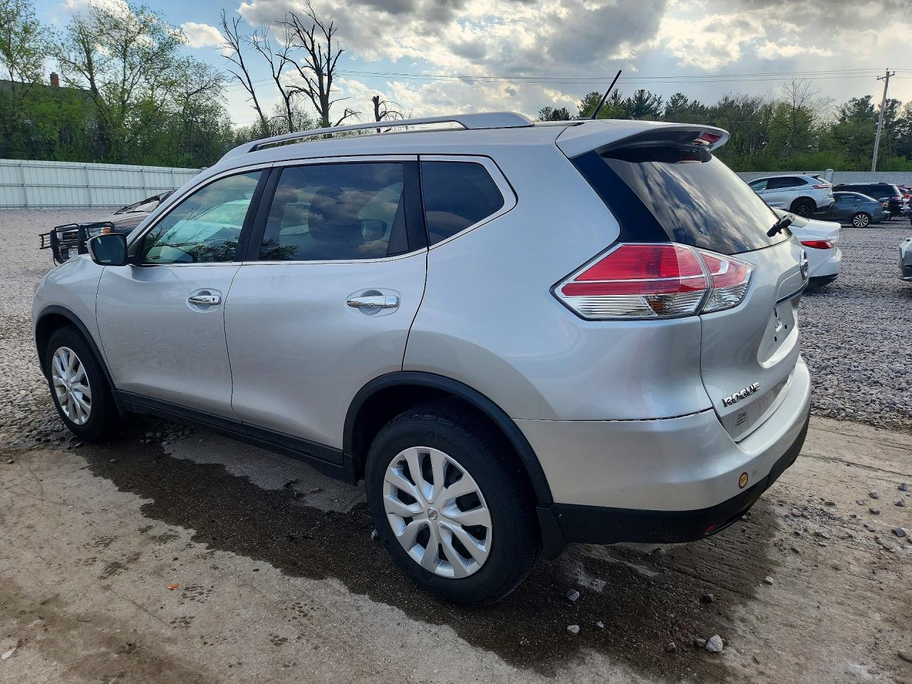 2016 NISSAN ROGUE S photo 3