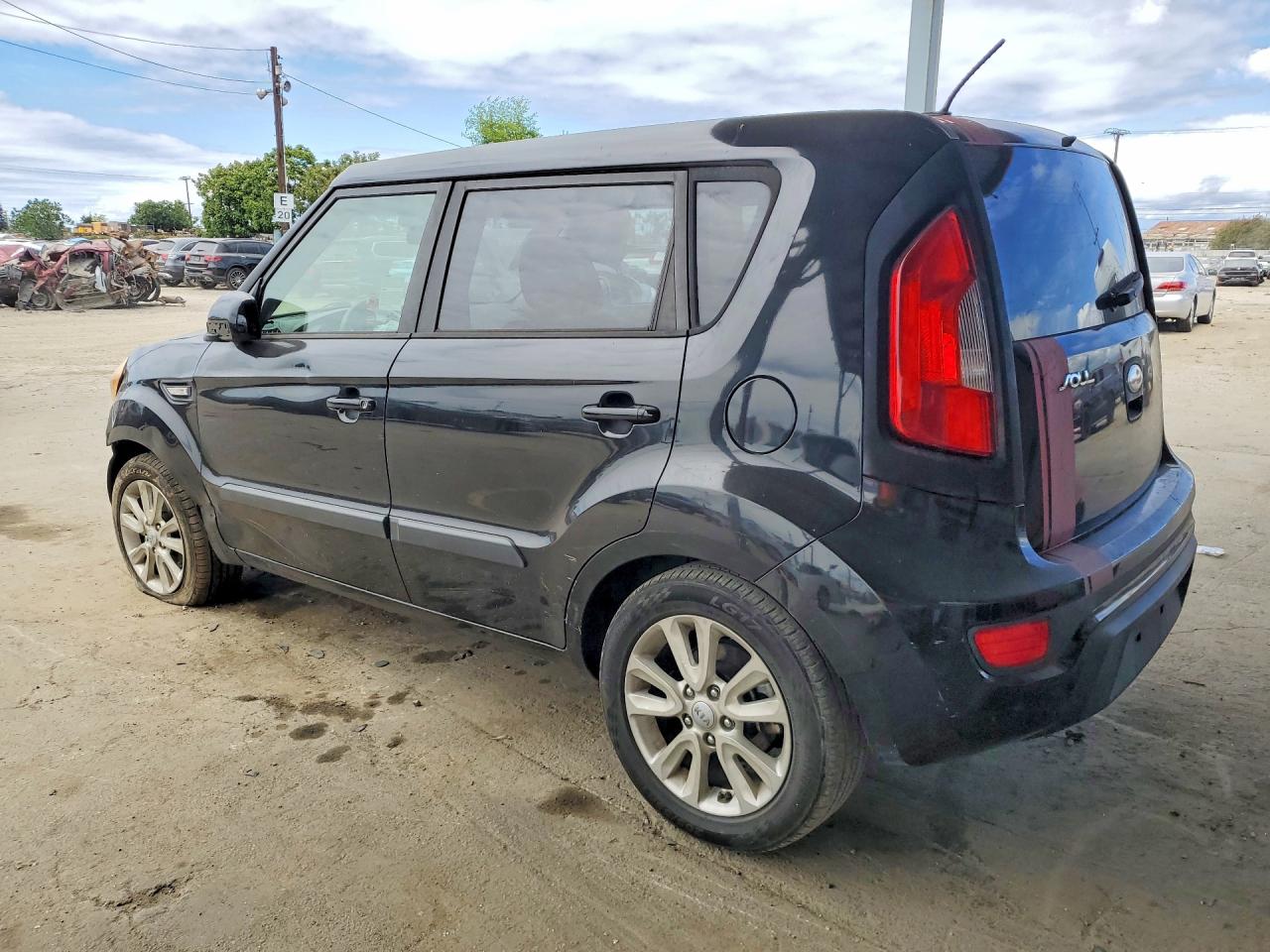 2013 KIA SOUL BASE photo 3