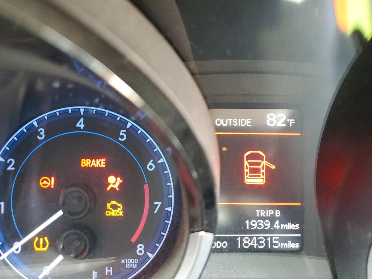 2014 TOYOTA COROLLA S PLUS photo 25
