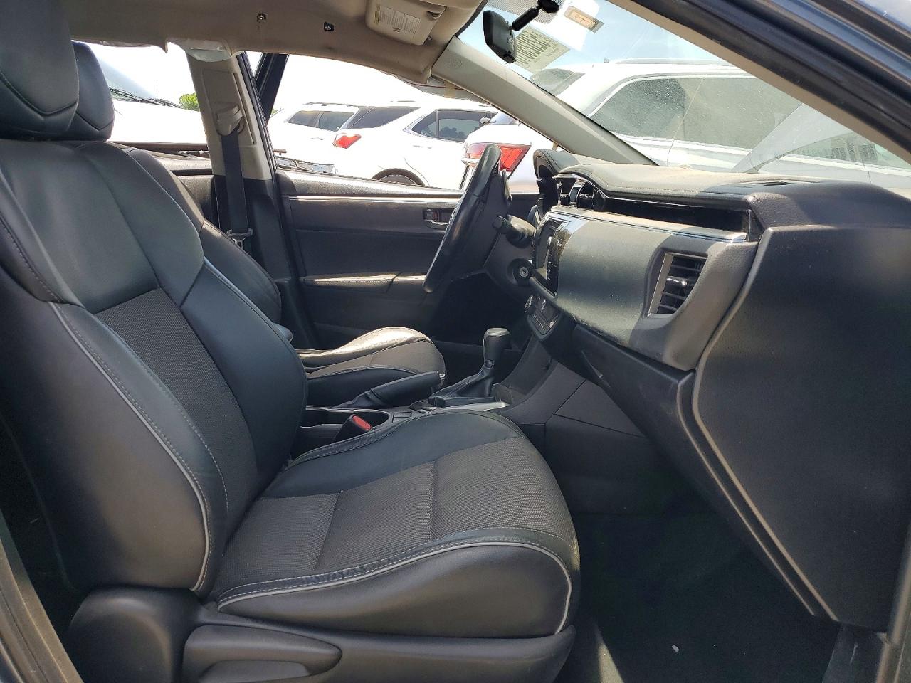 2014 TOYOTA COROLLA S PLUS photo 19