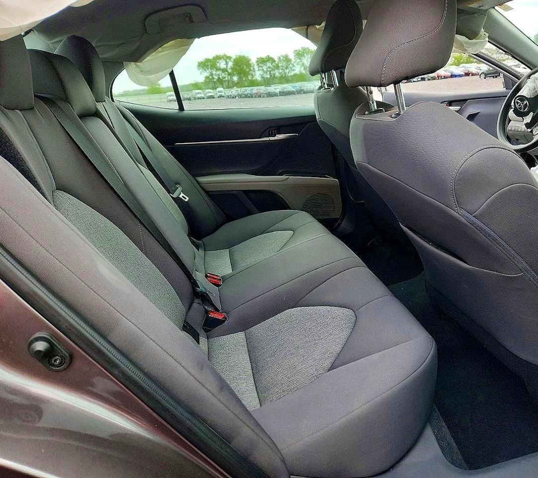 2023 TOYOTA CAMRY LE photo 28