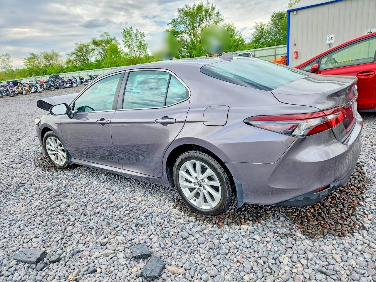 2023 TOYOTA CAMRY LE photo 4