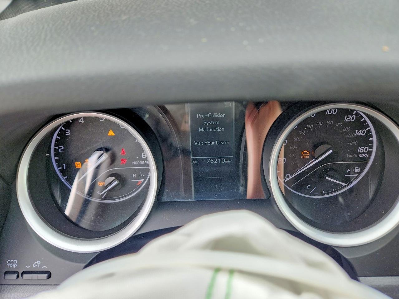 2023 TOYOTA CAMRY LE photo 25