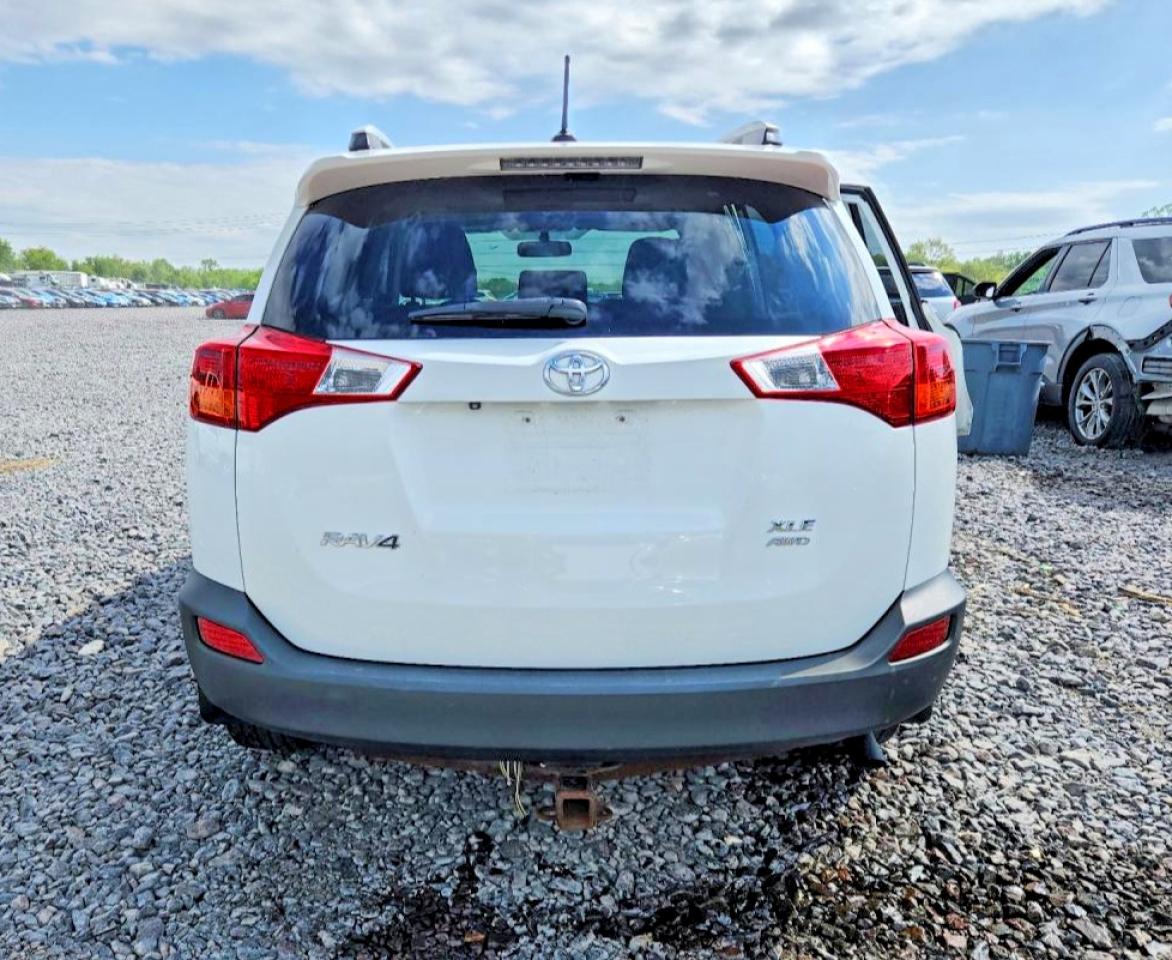 2014 TOYOTA RAV4 XLE photo 11