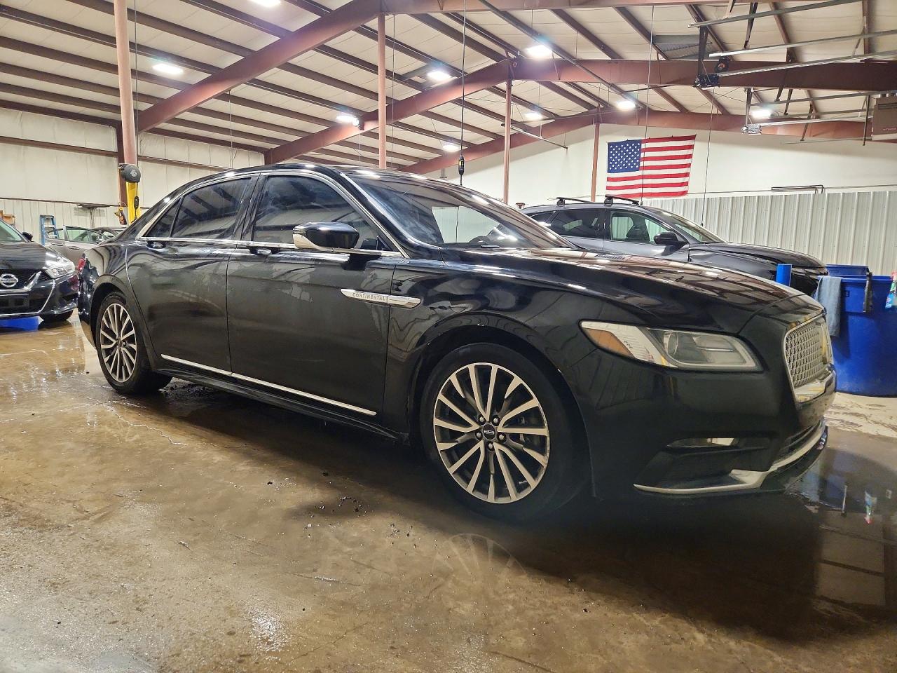 2018 LINCOLN CONTINENTAL SELECT photo 10