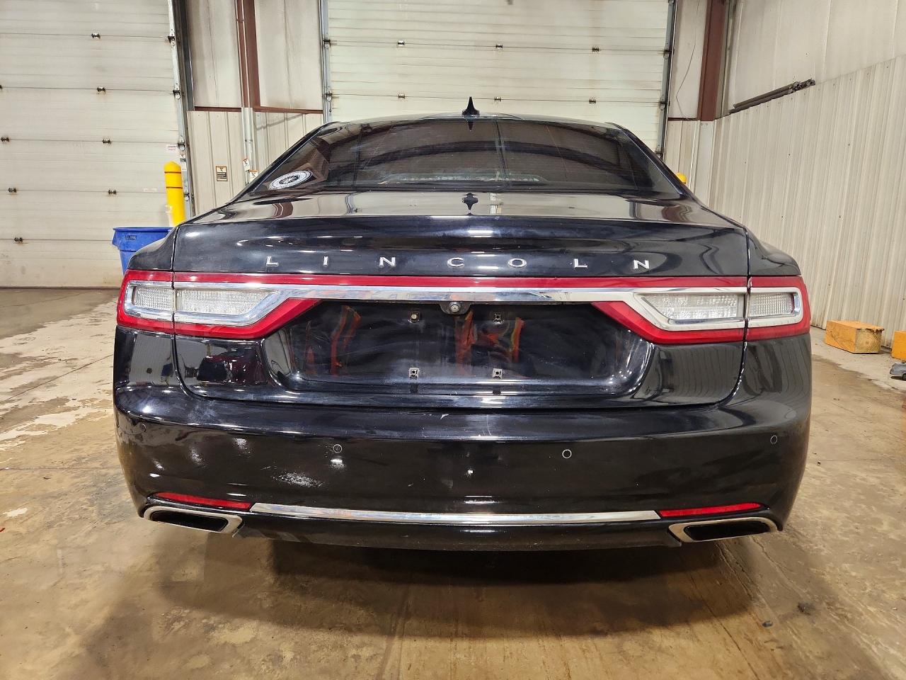 2018 LINCOLN CONTINENTAL SELECT photo 16
