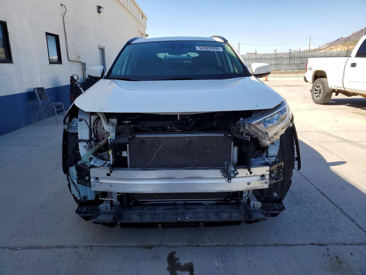 2019 TOYOTA RAV4 XLE photo 9