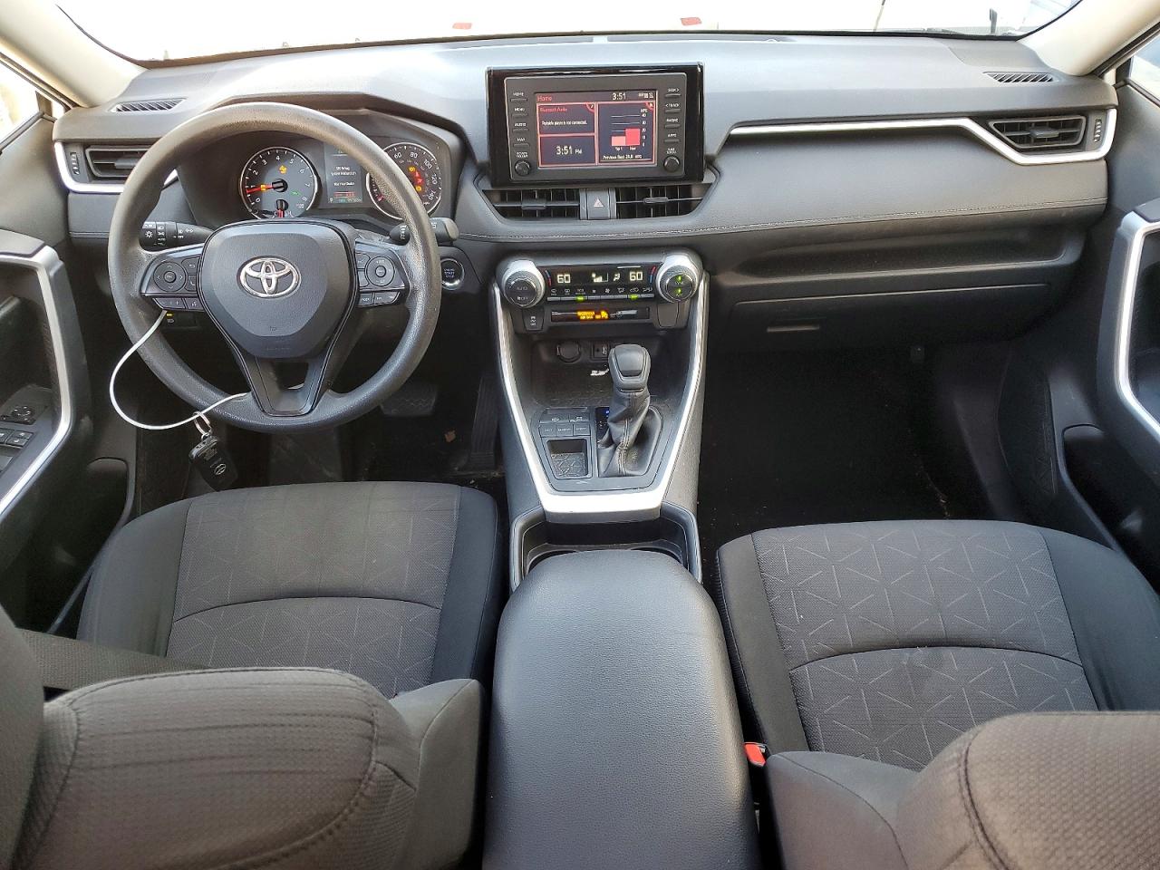 2019 TOYOTA RAV4 XLE photo 15