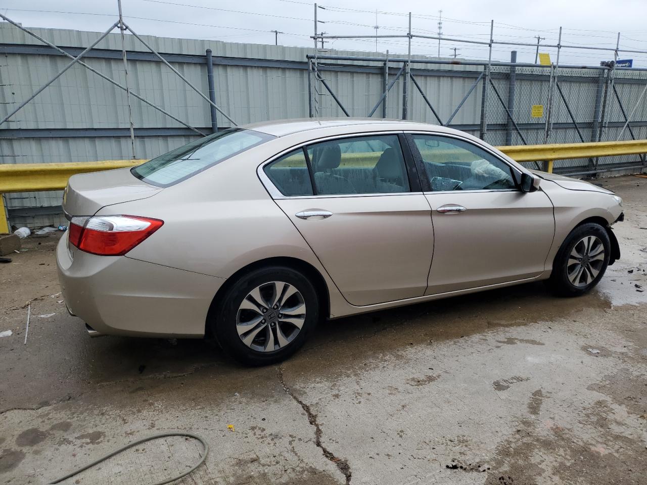 2015 HONDA ACCORD LX photo 3