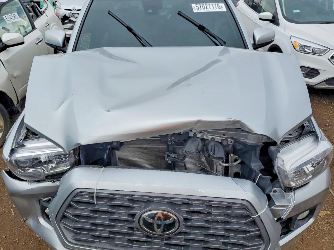 2022 TOYOTA TACOMA TRD OFF-ROAD photo 11