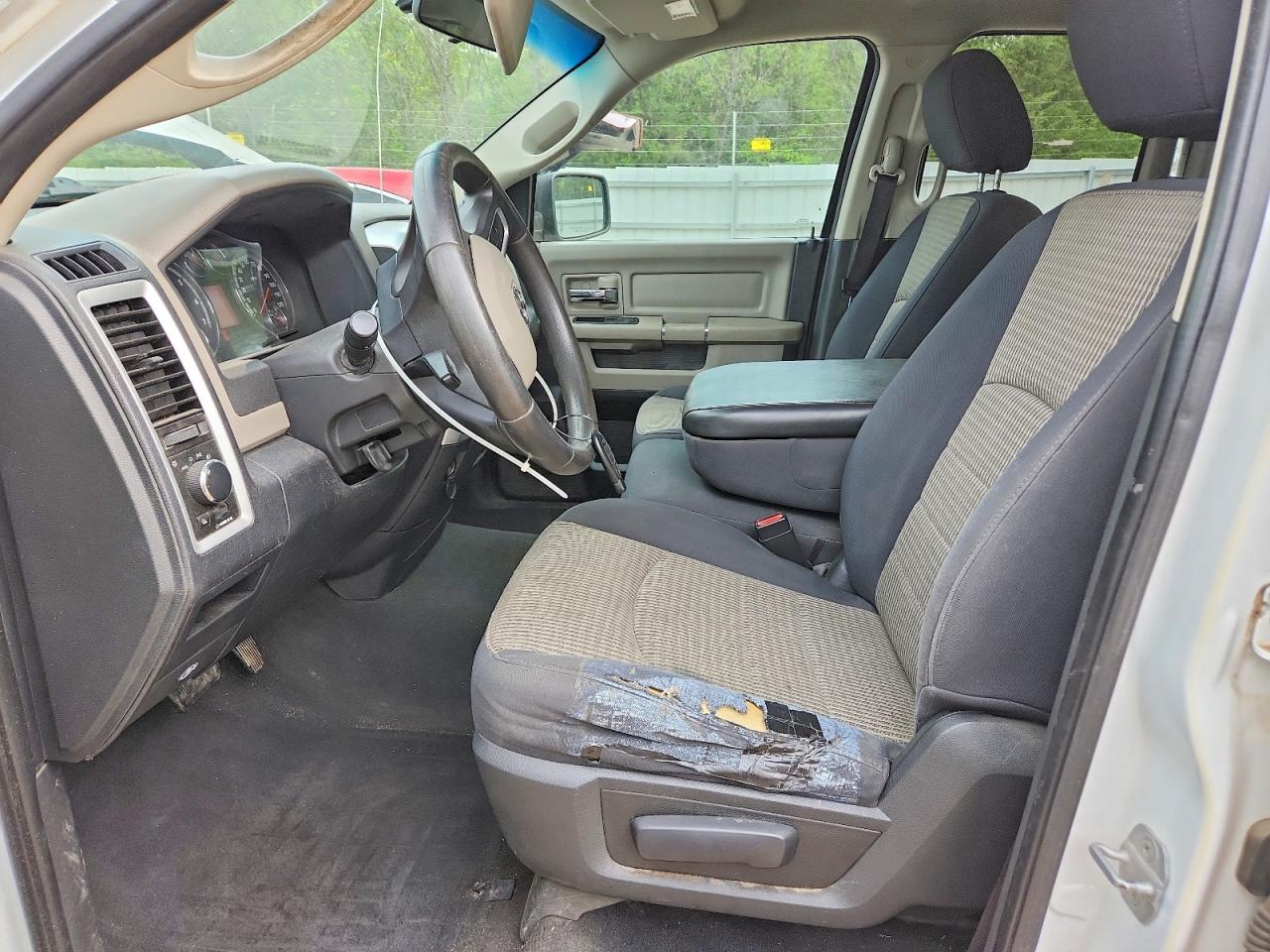 2010 DODGE RAM 1500 photo 19