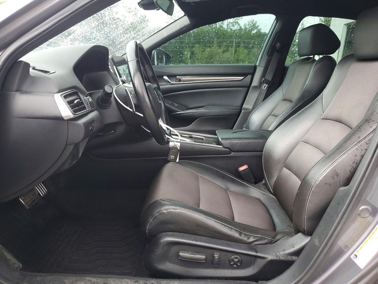 2018 HONDA ACCORD SPORT photo 19