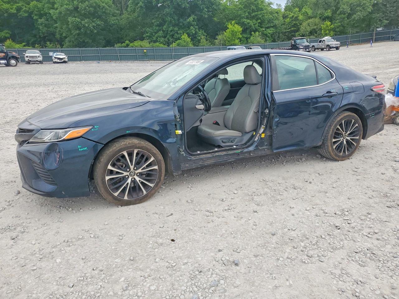 2019 TOYOTA CAMRY