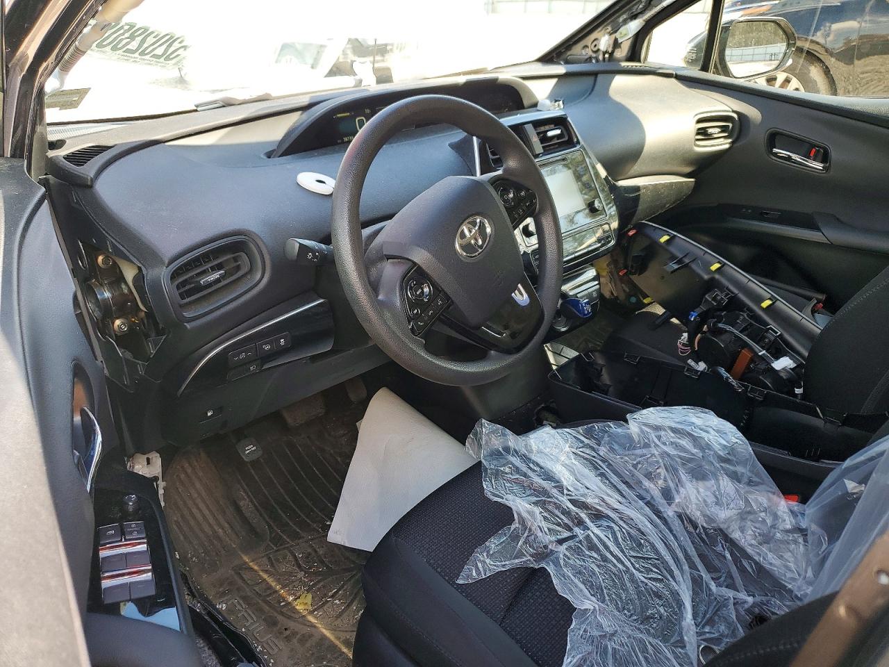 2019 TOYOTA PRIUS LE AWD-E photo 15