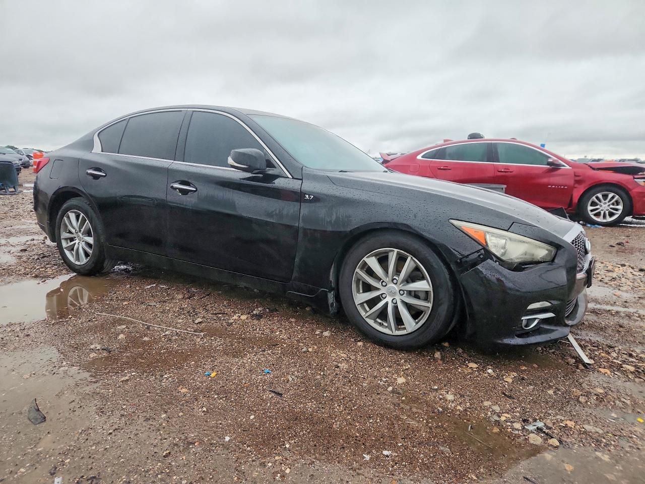 2015 INFINITI Q50 photo 4