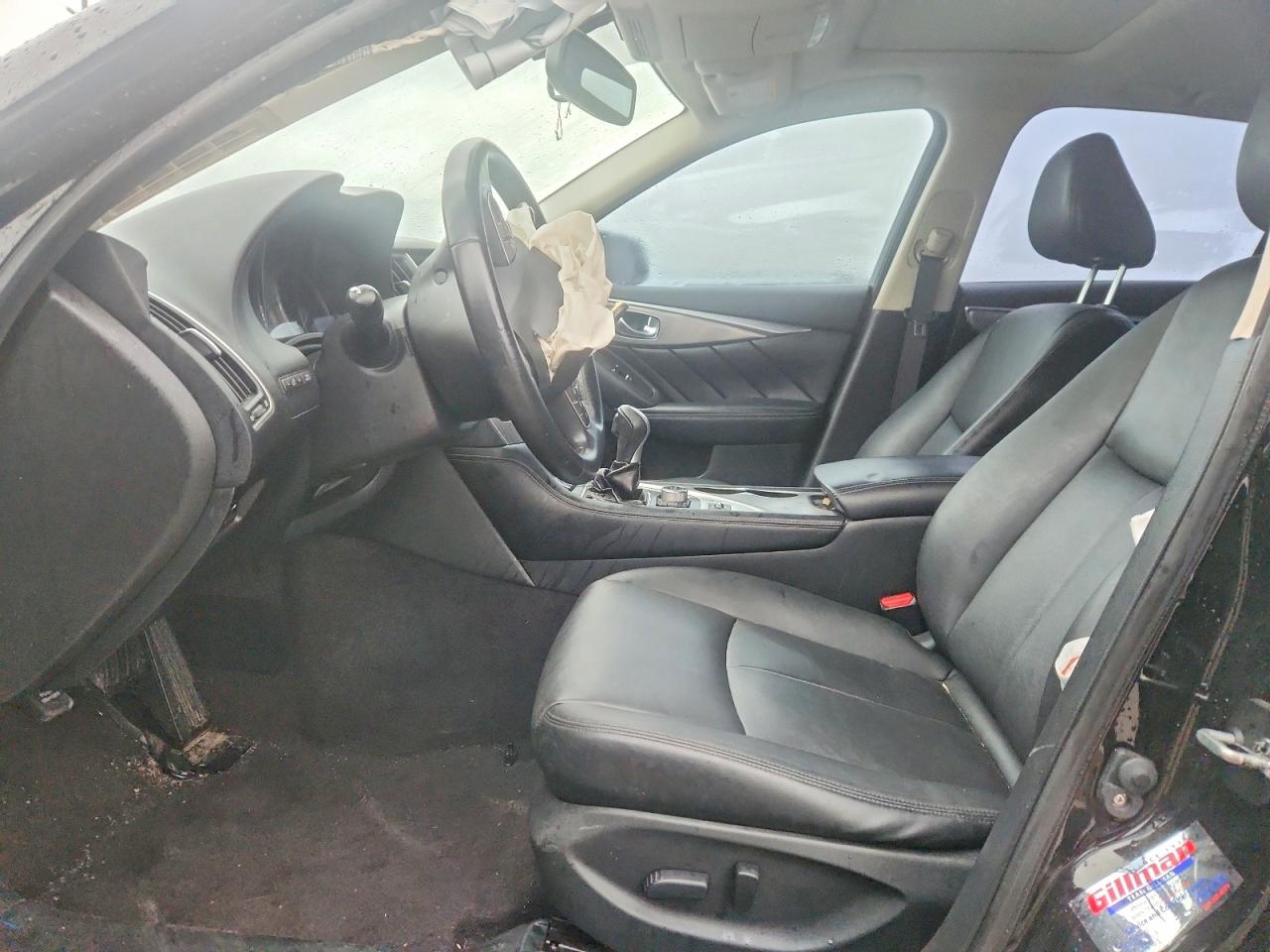 2015 INFINITI Q50 photo 7