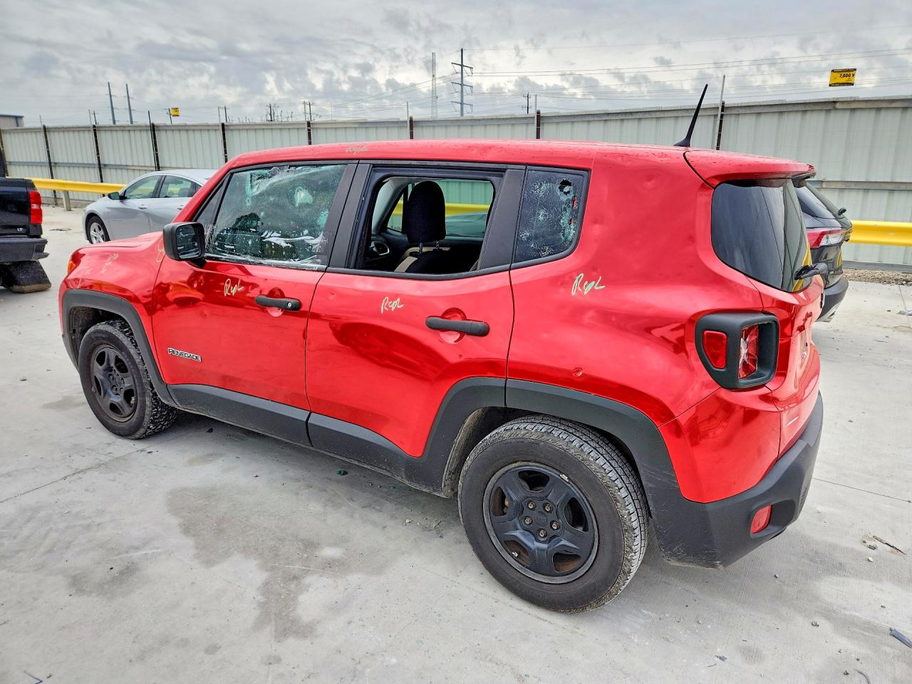 2015 JEEP RENEGADE SPORT photo 4