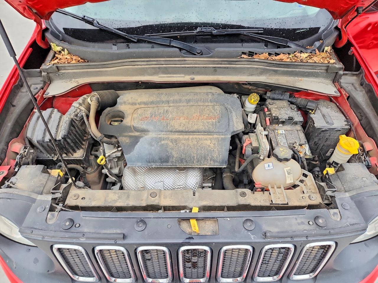 2015 JEEP RENEGADE SPORT photo 31