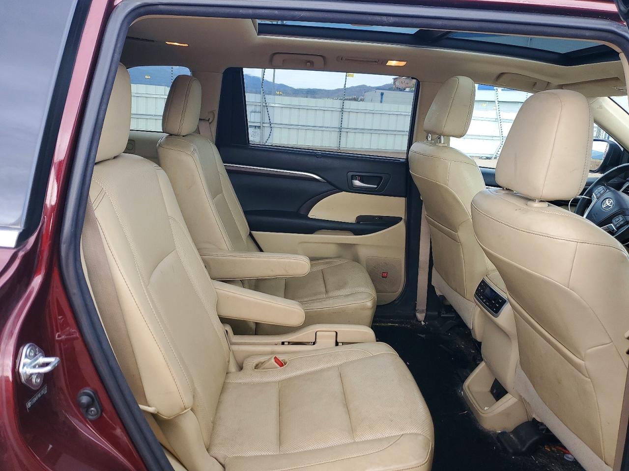 2014 TOYOTA HIGHLANDER LIMITED PLATINUM photo 10