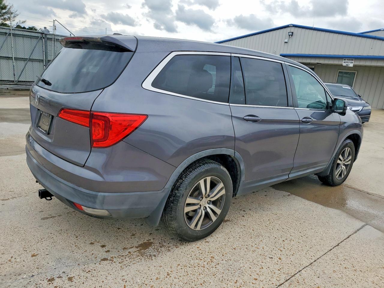 2016 HONDA PILOT EXL photo 5