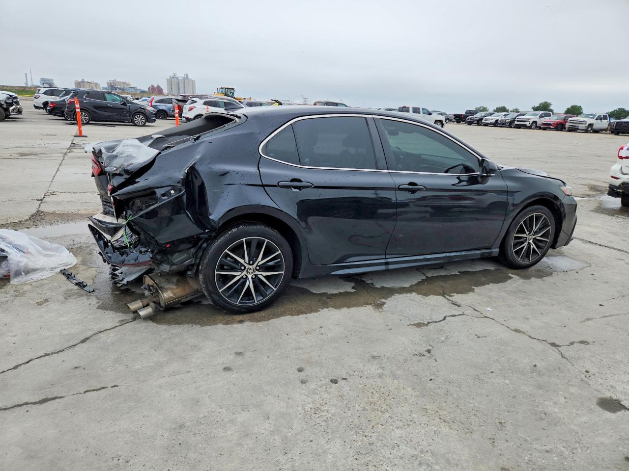 2024 TOYOTA CAMRY SE photo 5