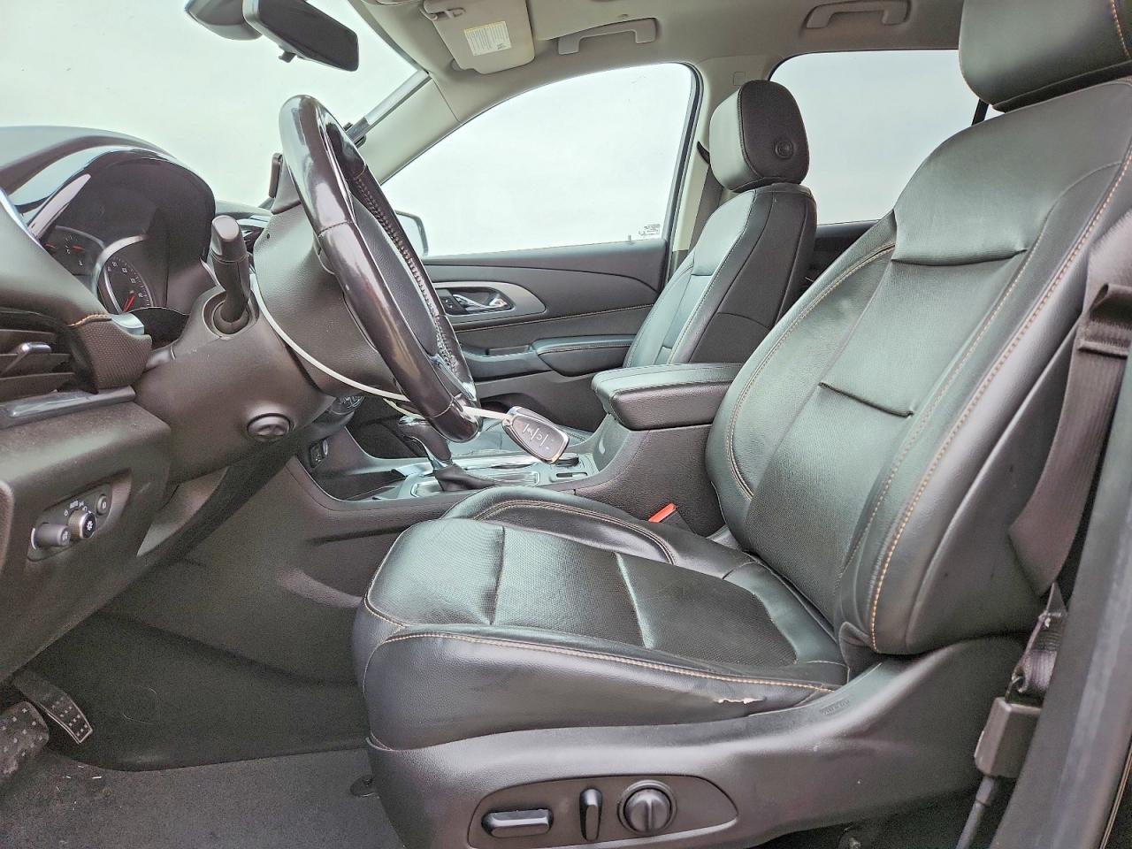 2020 CHEVROLET TRAVERSE PREMIER photo 13
