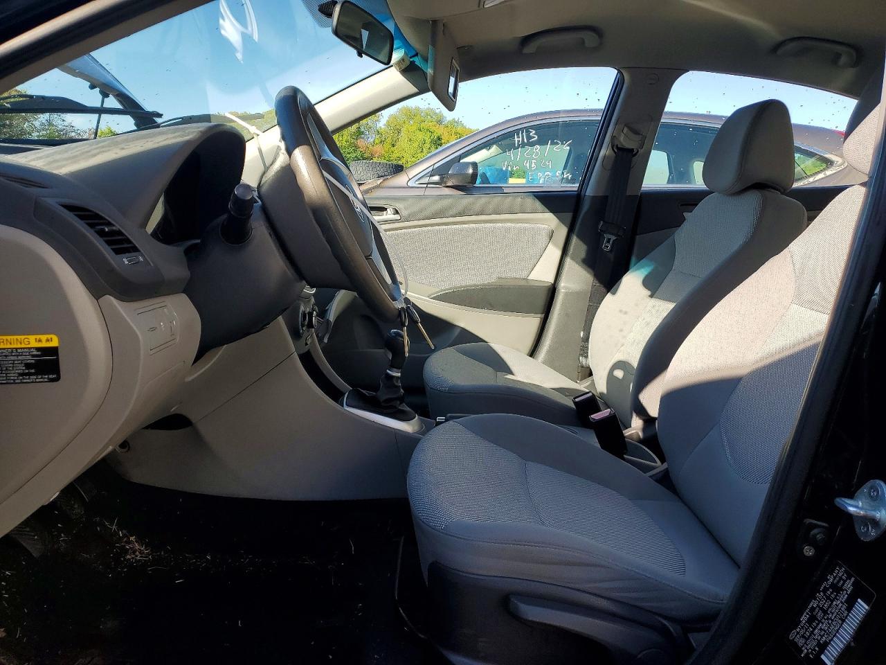 2012 HYUNDAI ACCENT GLS photo 13
