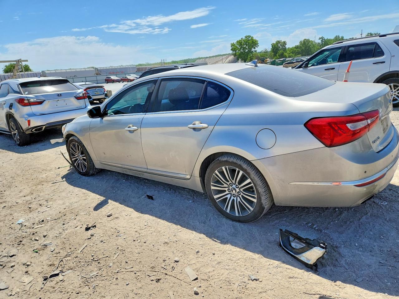 2014 KIA CADENZA PREMIUM photo 4