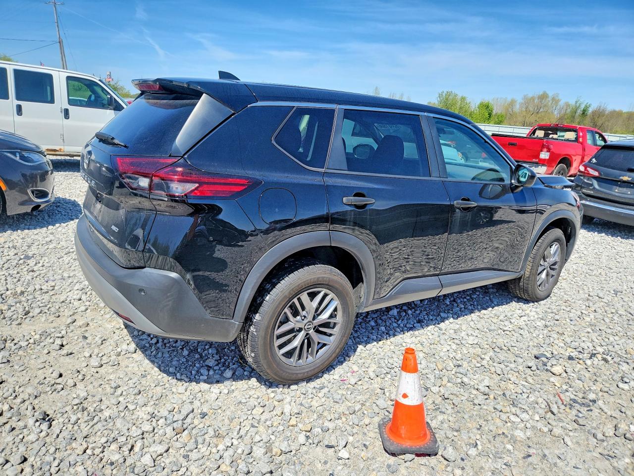 2023 NISSAN ROGUE S photo 7