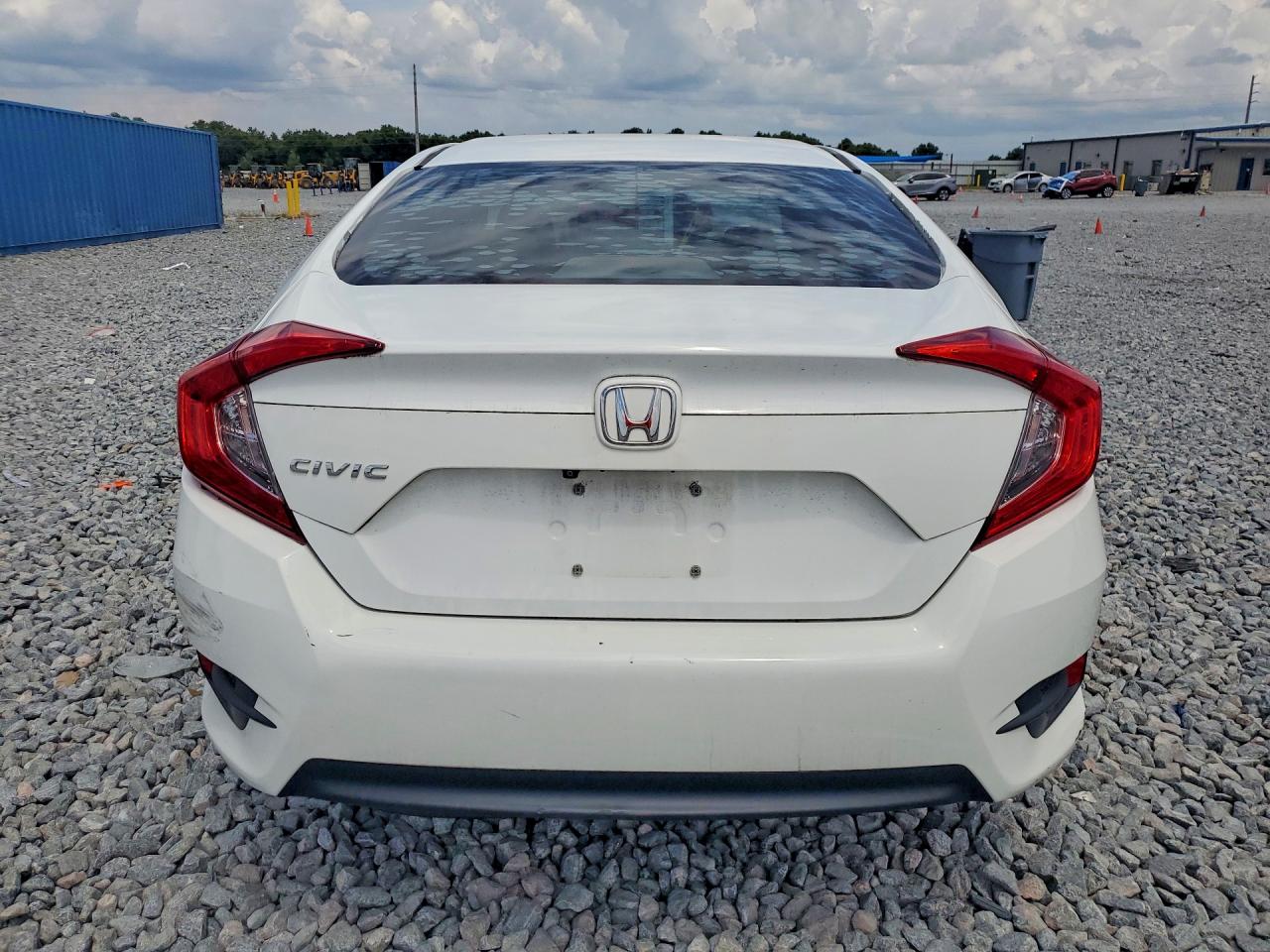 2017 HONDA CIVIC LX photo 11