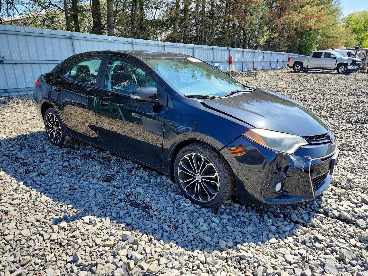2015 TOYOTA COROLLA S PLUS photo 4