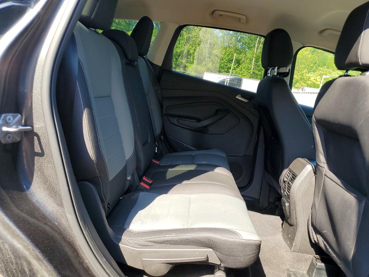 2016 FORD ESCAPE SE photo 19