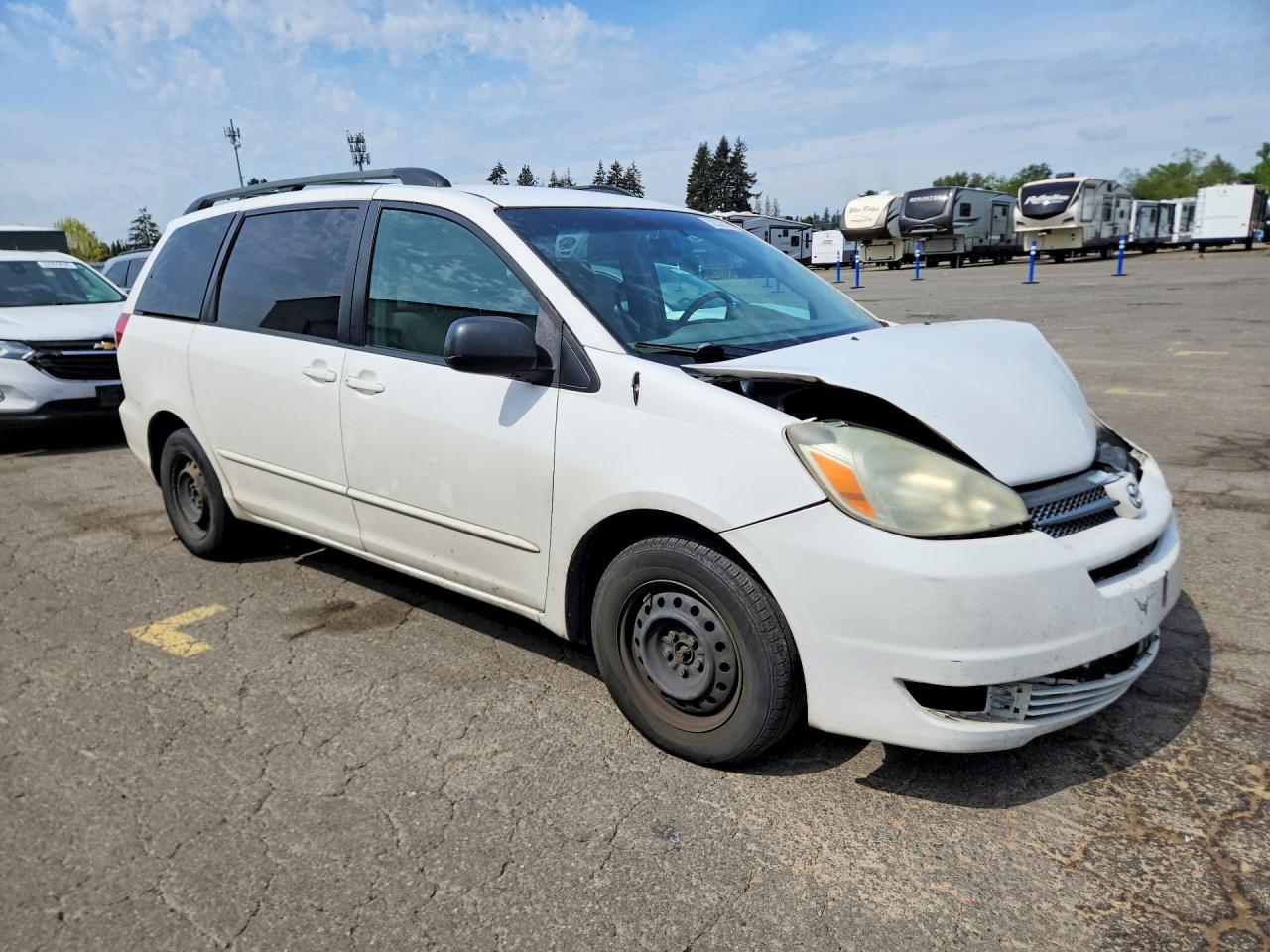 2004 TOYOTA SIENNA LE 8 PASSENGER photo 7