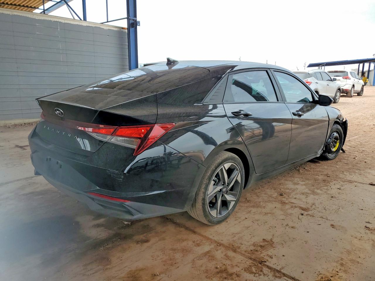 2023 HYUNDAI ELANTRA SEL photo 5