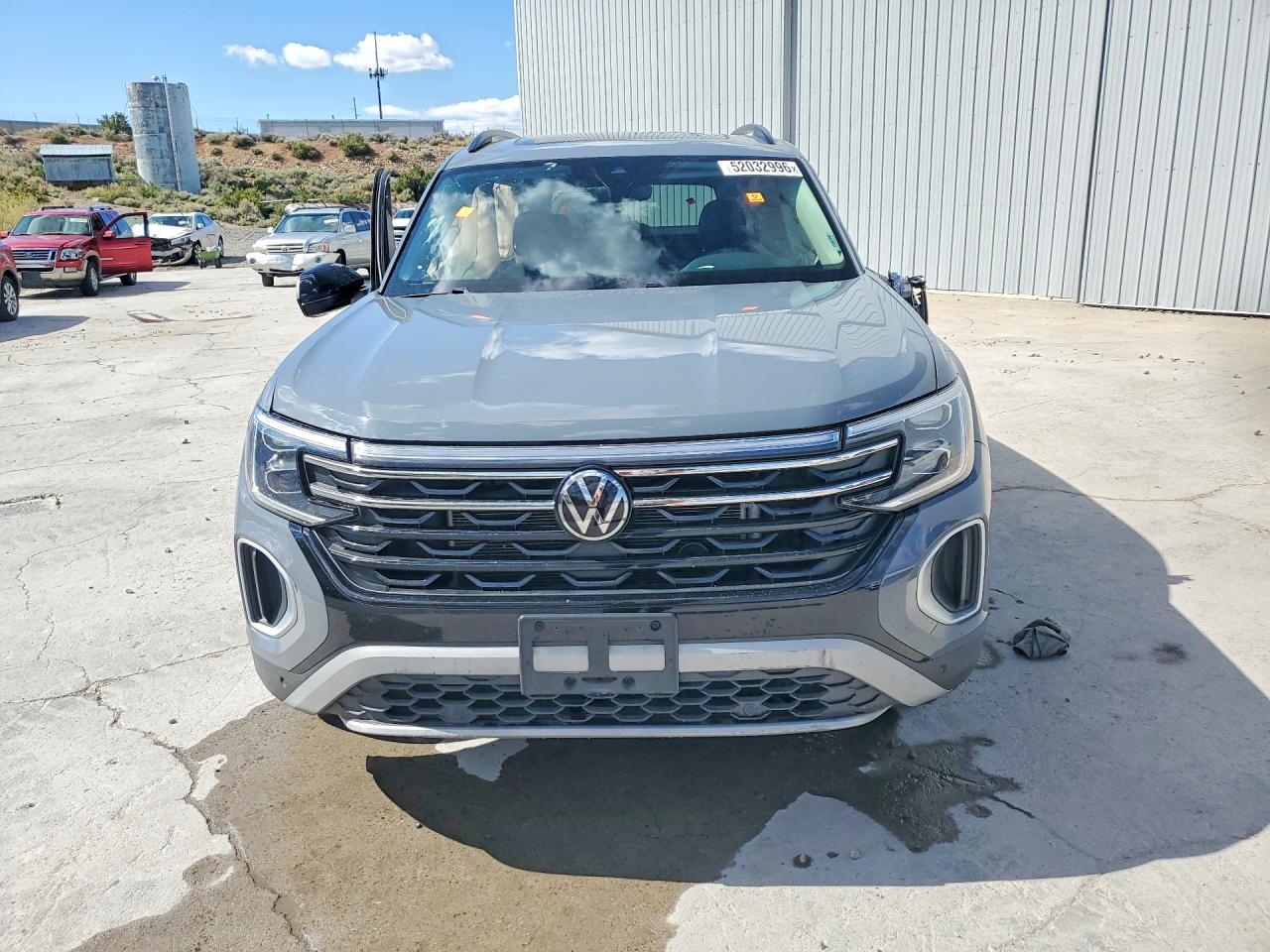 2024 VOLKSWAGEN ATLAS PEAK EDITION SE photo 9