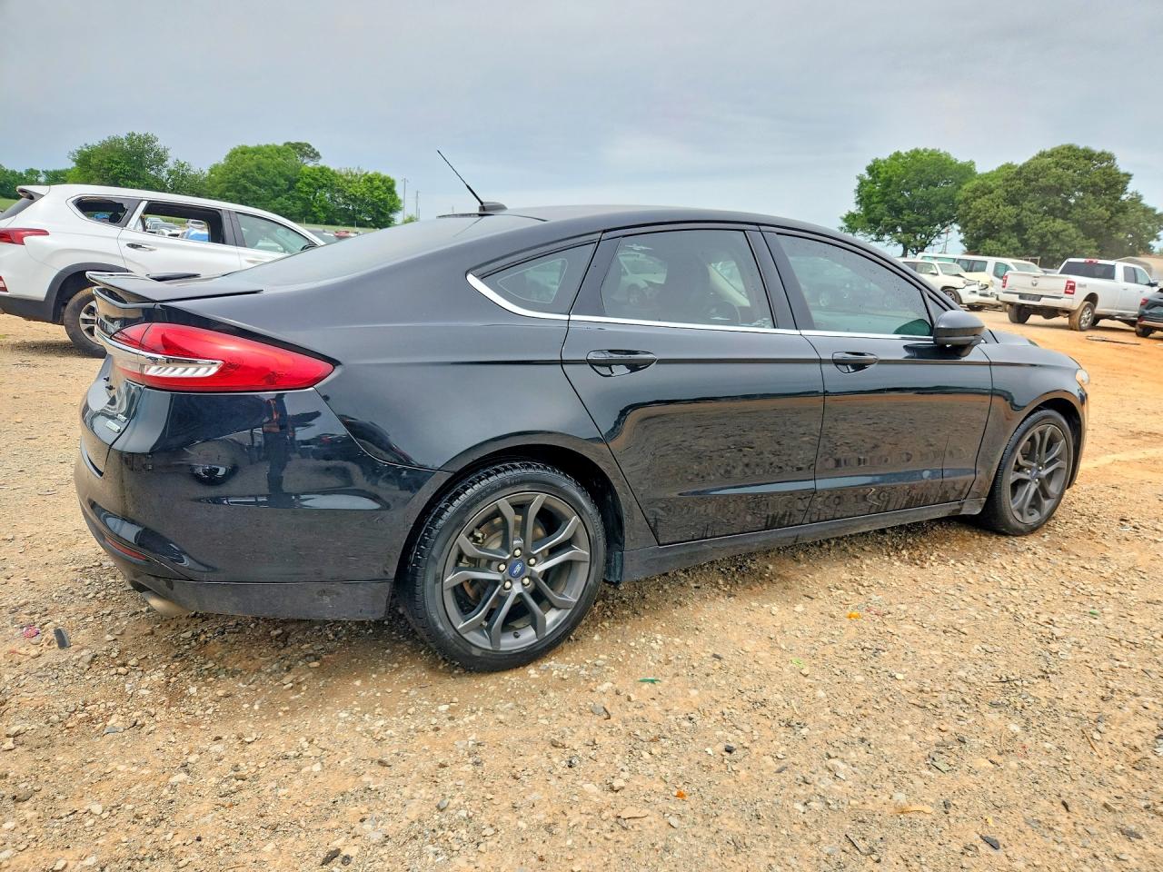 2018 FORD FUSION SE photo 5