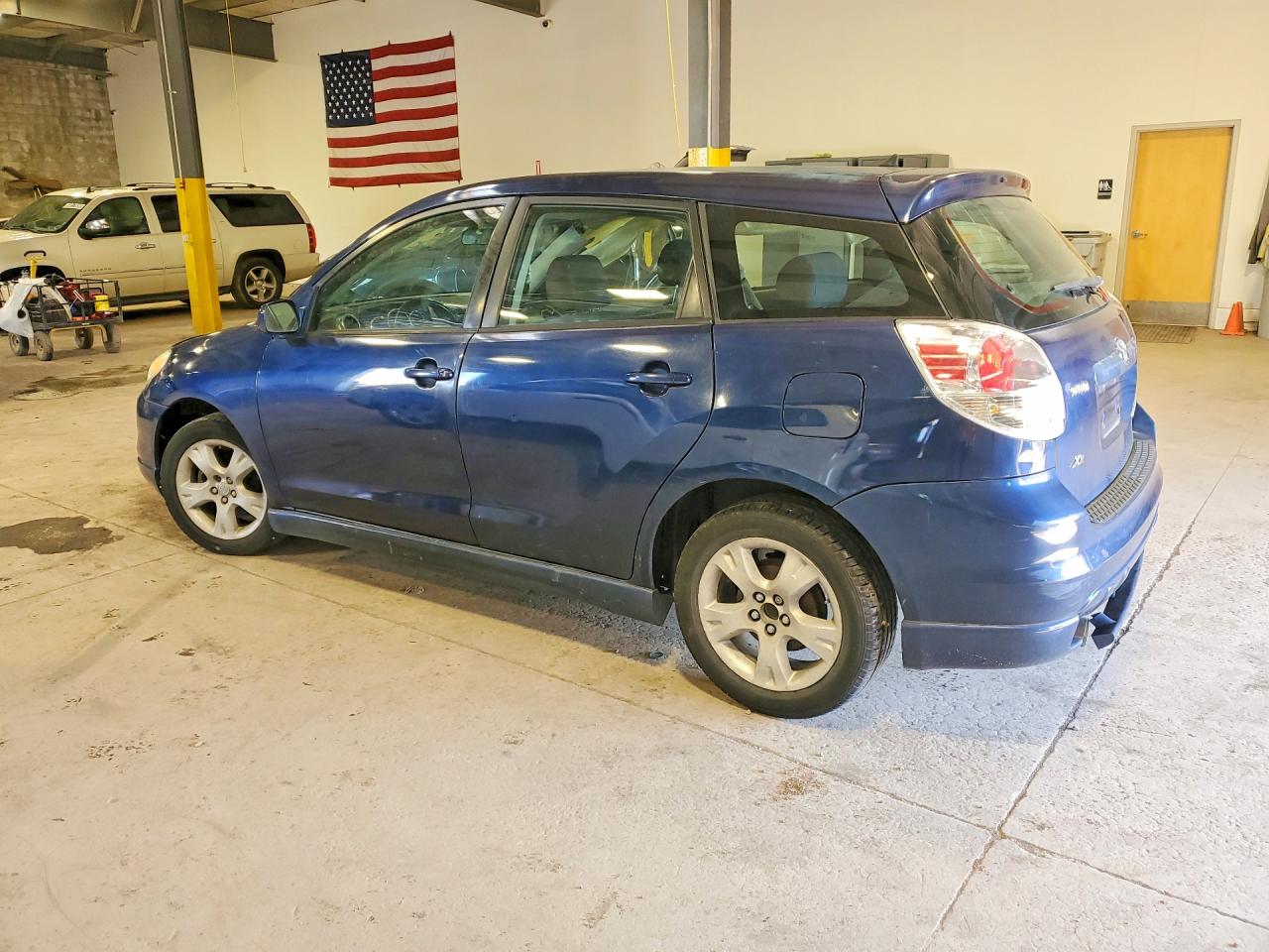 2005 TOYOTA COROLLA MATRIX XR photo 4