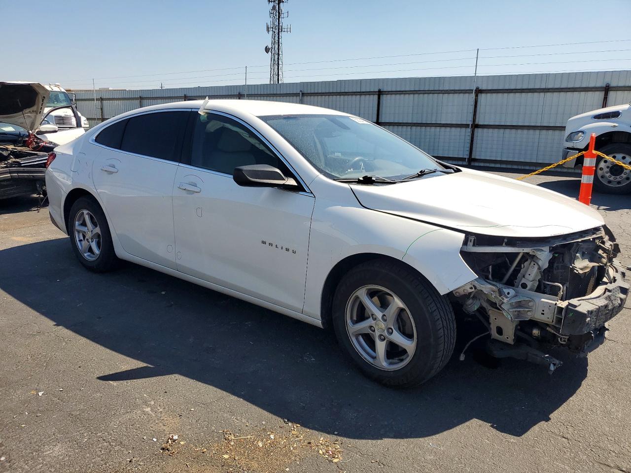 2016 CHEVROLET MALIBU LS photo 4